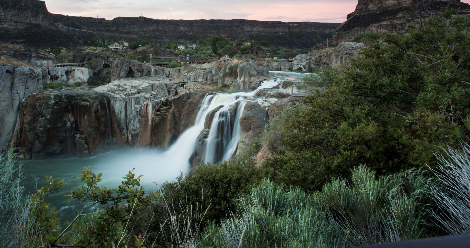 Spring runoff Shoshone falls