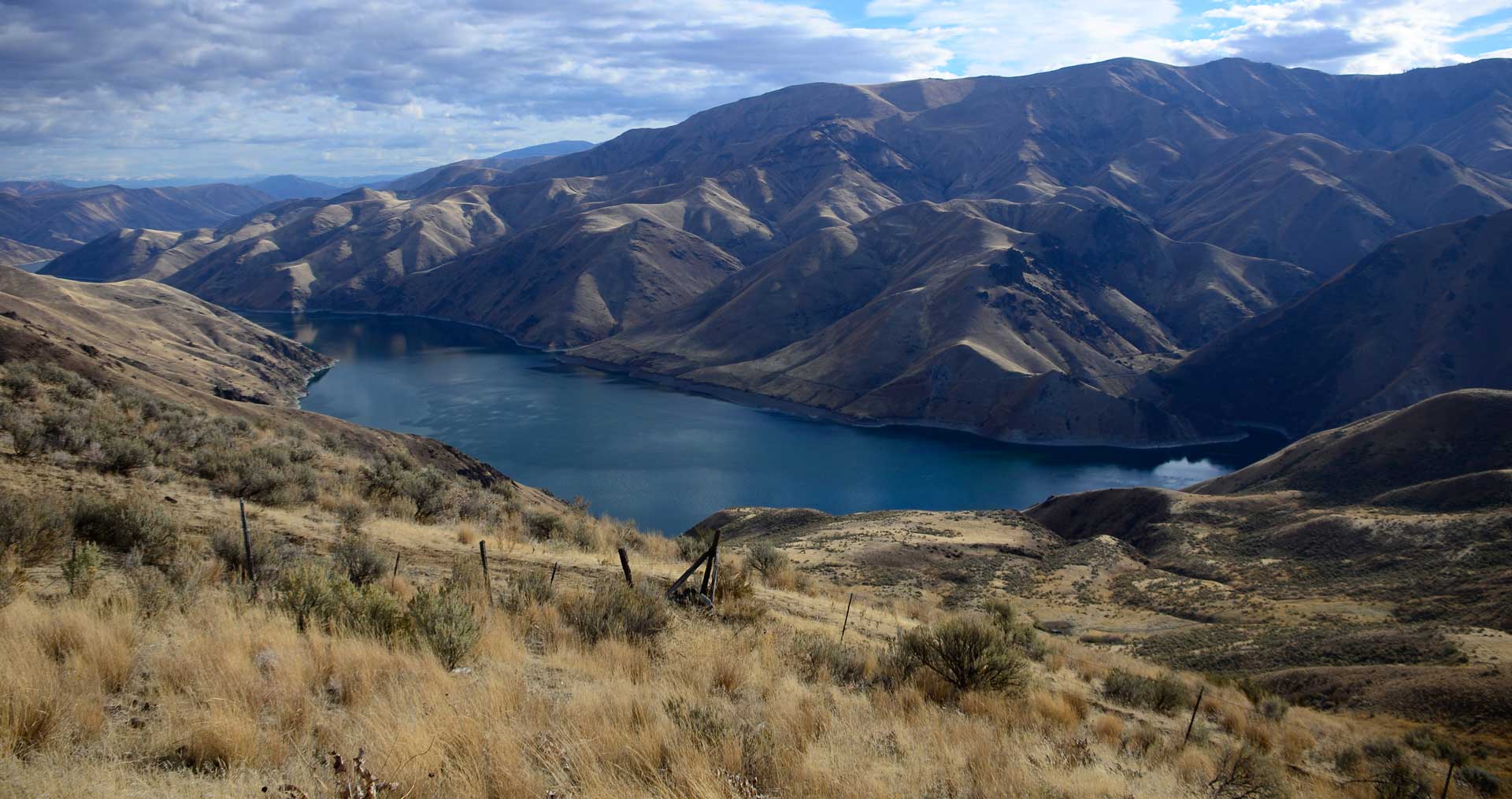 Moonshine mine surrounding mountains and Snake River