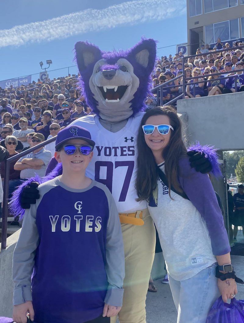 Megan Ronk volunteering